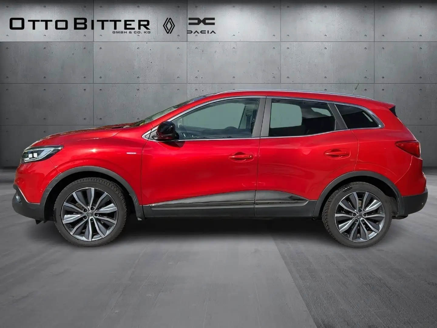 Renault Kadjar TCe130 BOSE Edition PANORAMAD/ANHÄNGERKUP Rojo - 2