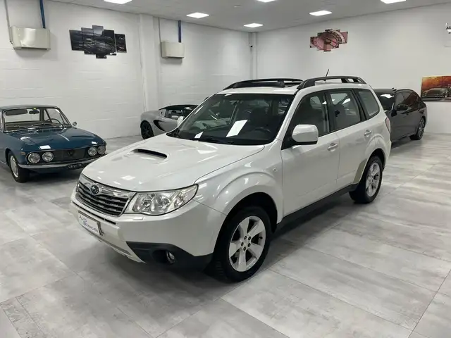 Subaru Forester 2.0d X 6mt