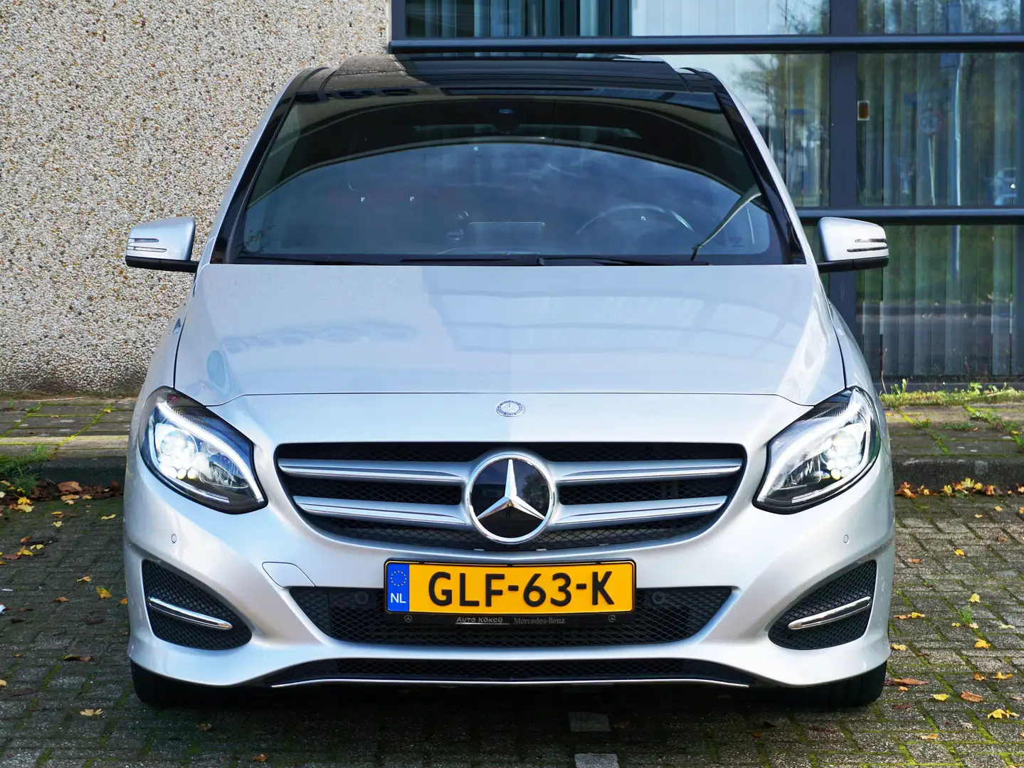 Mercedes-Benz B 200 Pano | Memory | Distronic | Standkachel | Trekhaak Zilver - 2