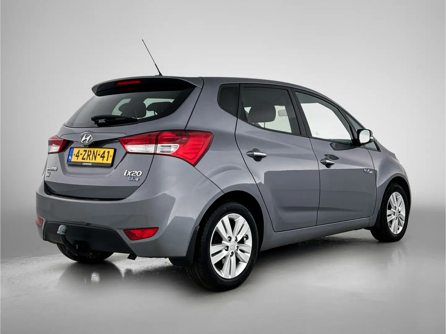 Hyundai iX20 1.4i Go! |Navigatie| achteruitrijcamera| Trekhaak Grijs - 2