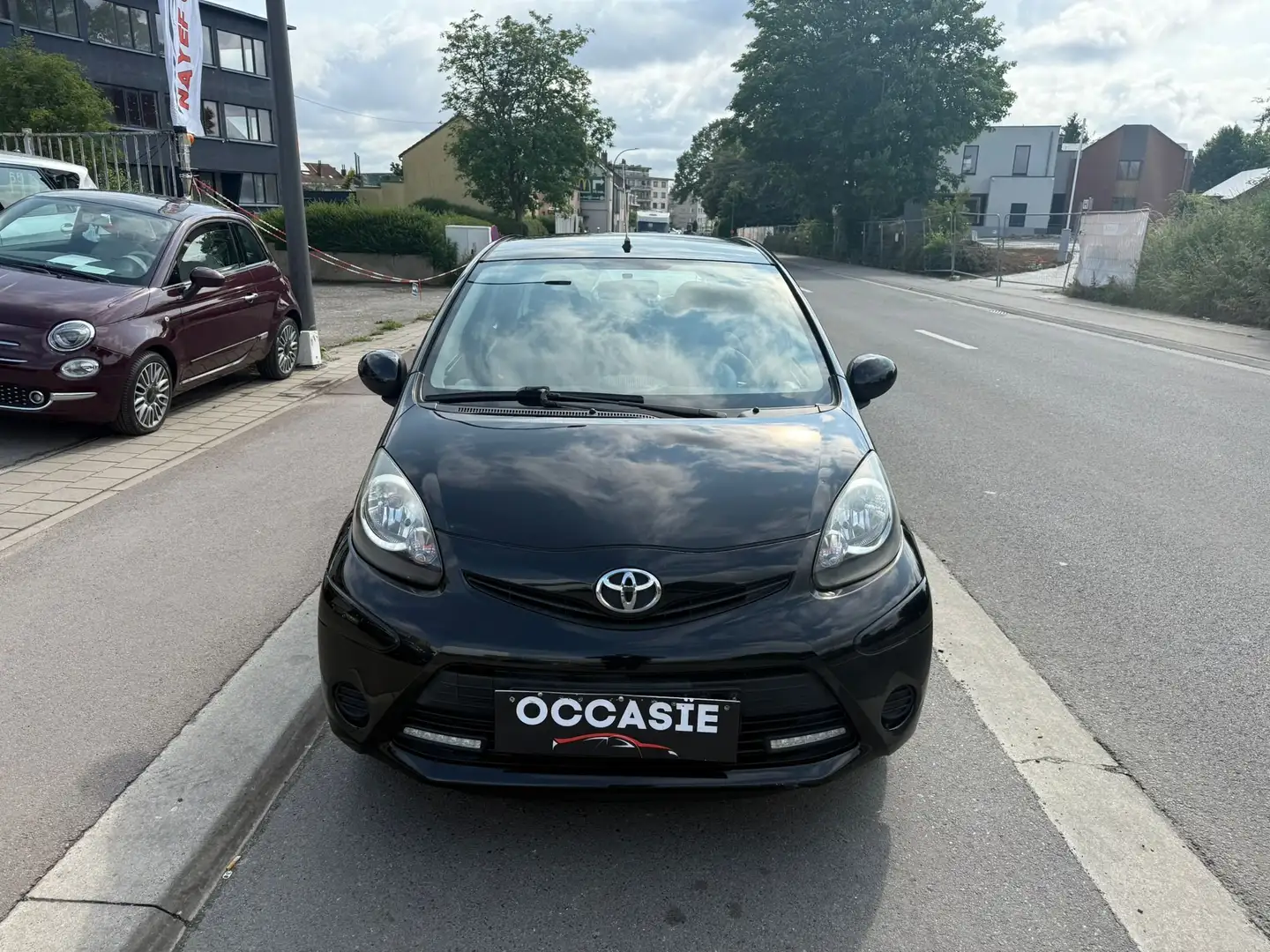 Toyota Aygo 1.0i VVT-i Plus**12M GARANTIE**CARNET COMPLET** Zwart - 2