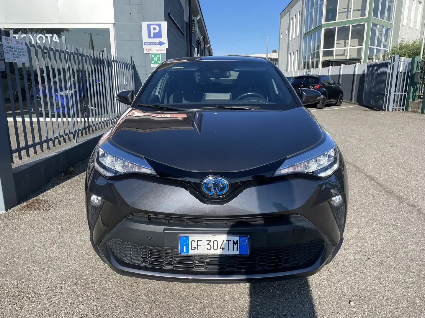 Toyota C-HR 1.8h Trend e-cvt - 2