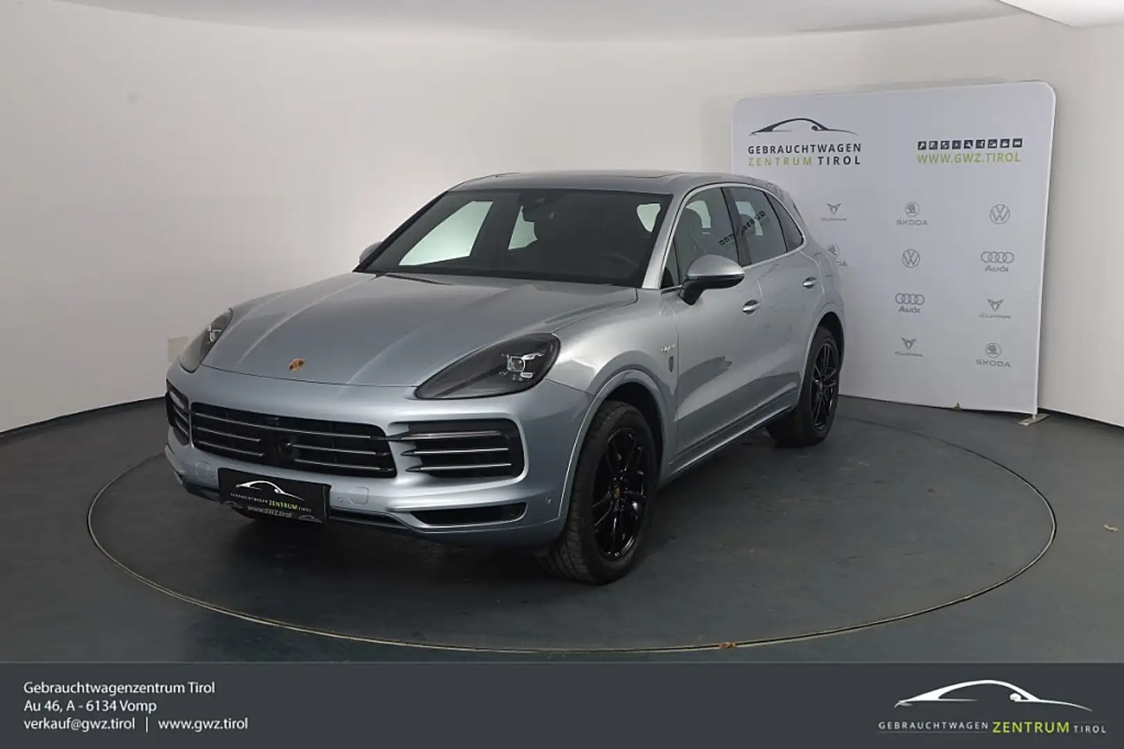 Porsche Cayenne III E-Hybrid PHEV HEAD UP PANO LUFT MEGAVOLL!!! Silber - 1