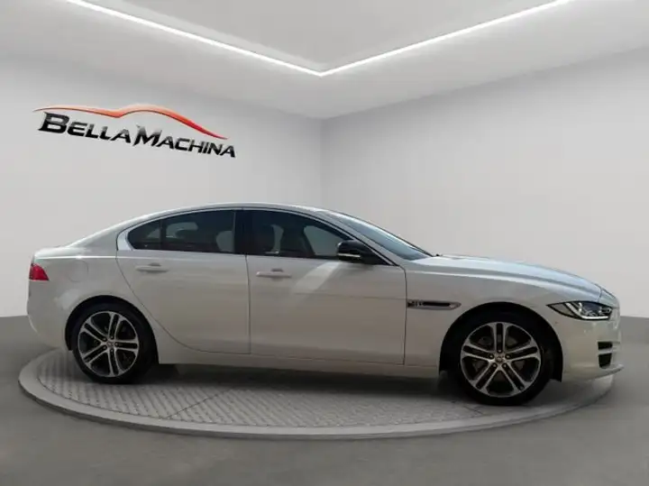 Jaguar XE 2019, foto 5
