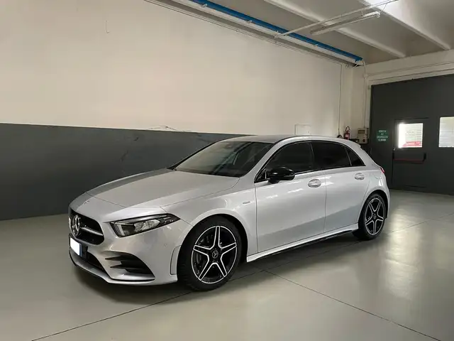 Mercedes-Benz A 200 Classe A - W177 2018 d Premium Night edition auto