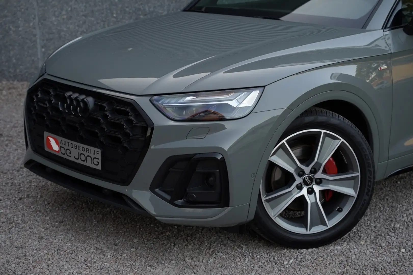 Audi Q5 55 TFSIe Competition 367PK | Pano | Luchtv | B&O | Grijs - 2