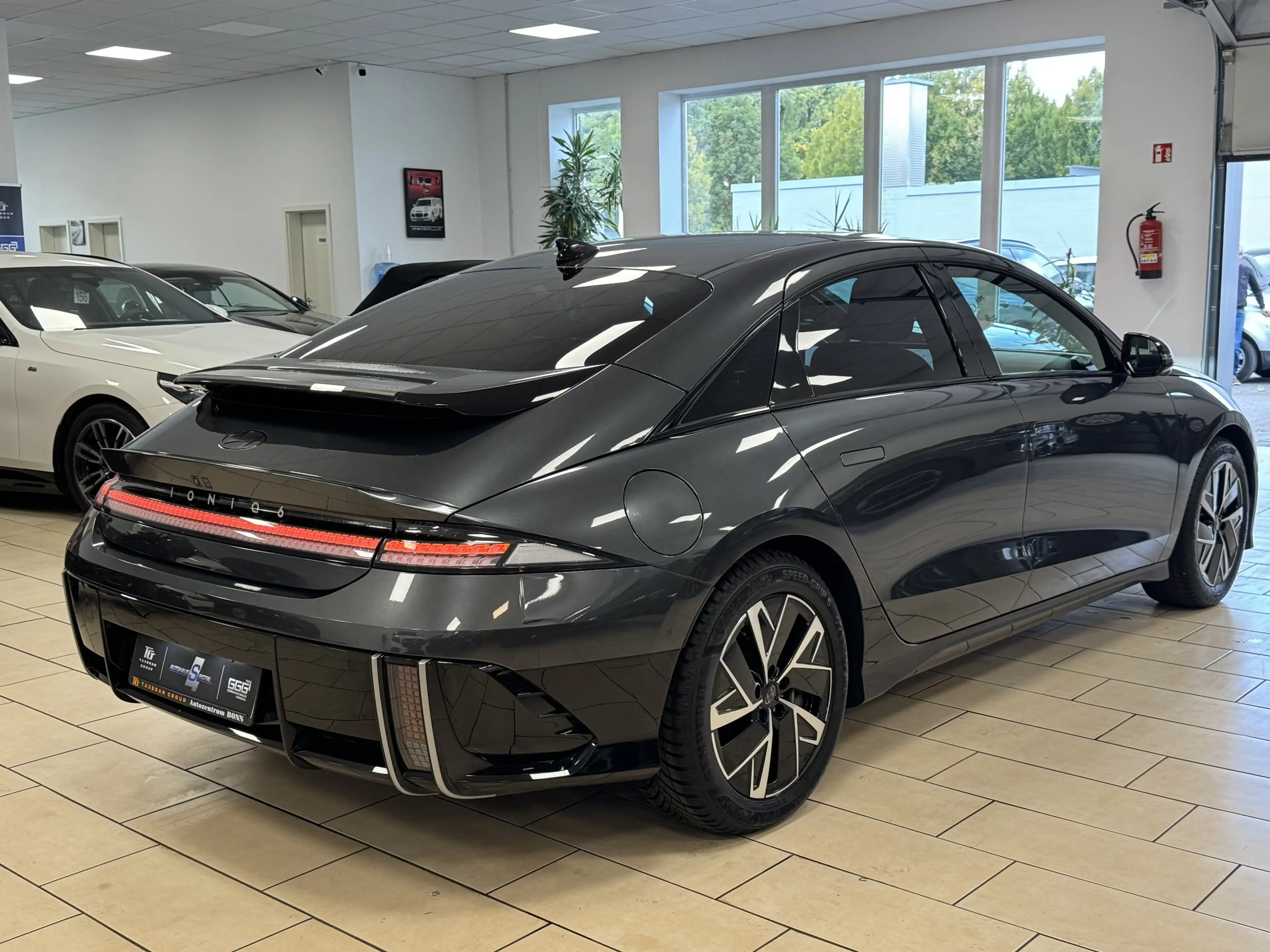 Hyundai IONIQ 6 4WD First Edition BOSE Pano ACC HUD LED — photo 5