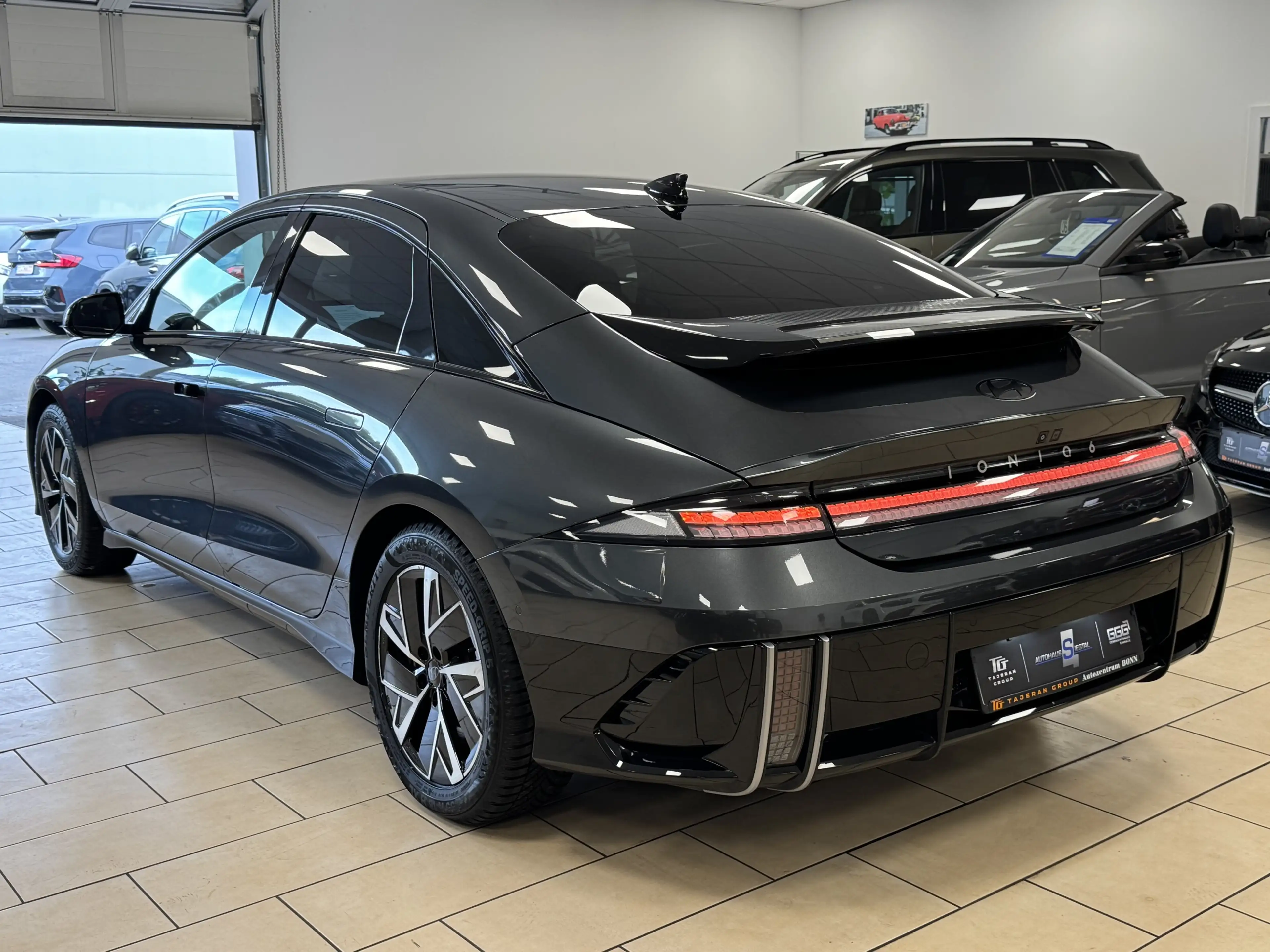 Hyundai IONIQ 6 4WD First Edition BOSE Pano ACC HUD LED — photo 8