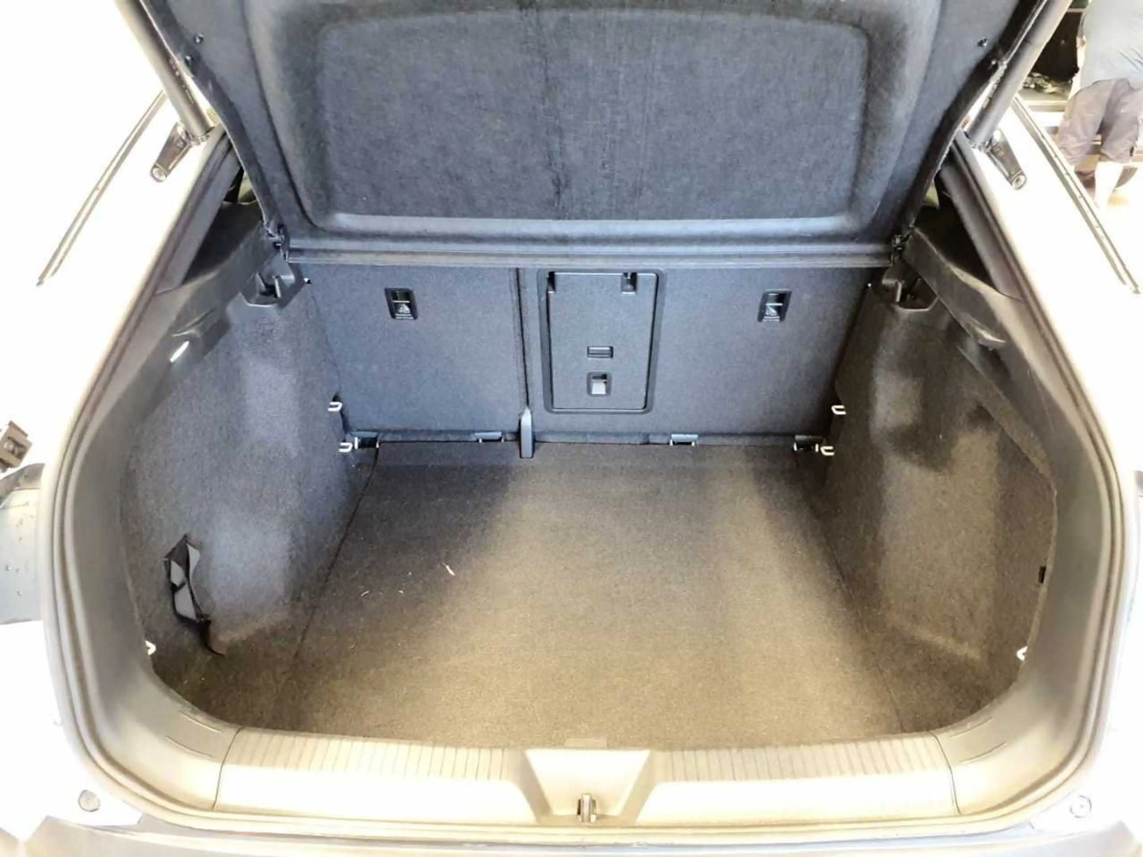 Volkswagen ID.5 Pro mit Entertainment-Paket — photo 11
