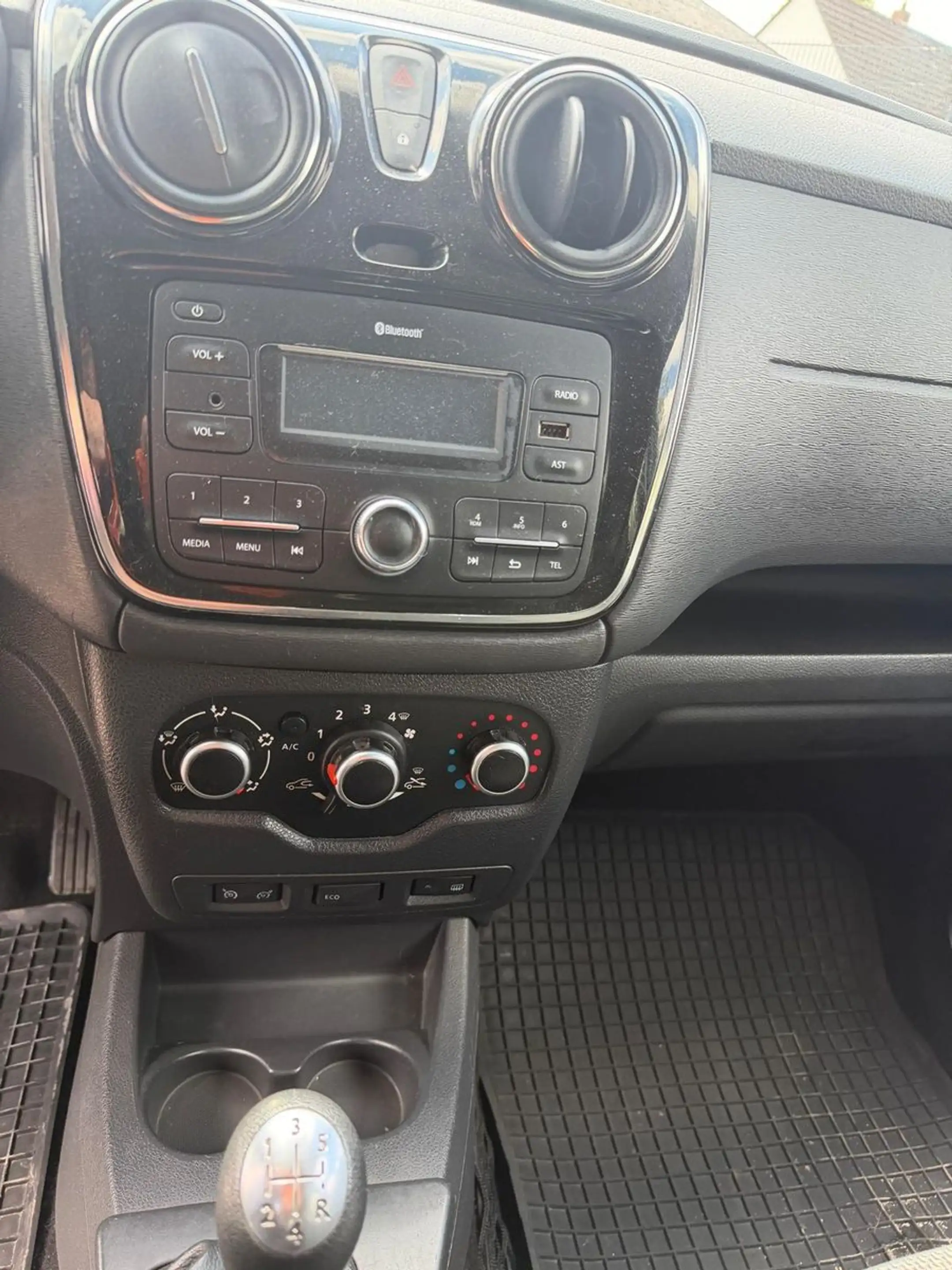 Dacia Dokker 1.6 Tüv Neu 2.Hand Start/Stopp Scheckheft — photo 14