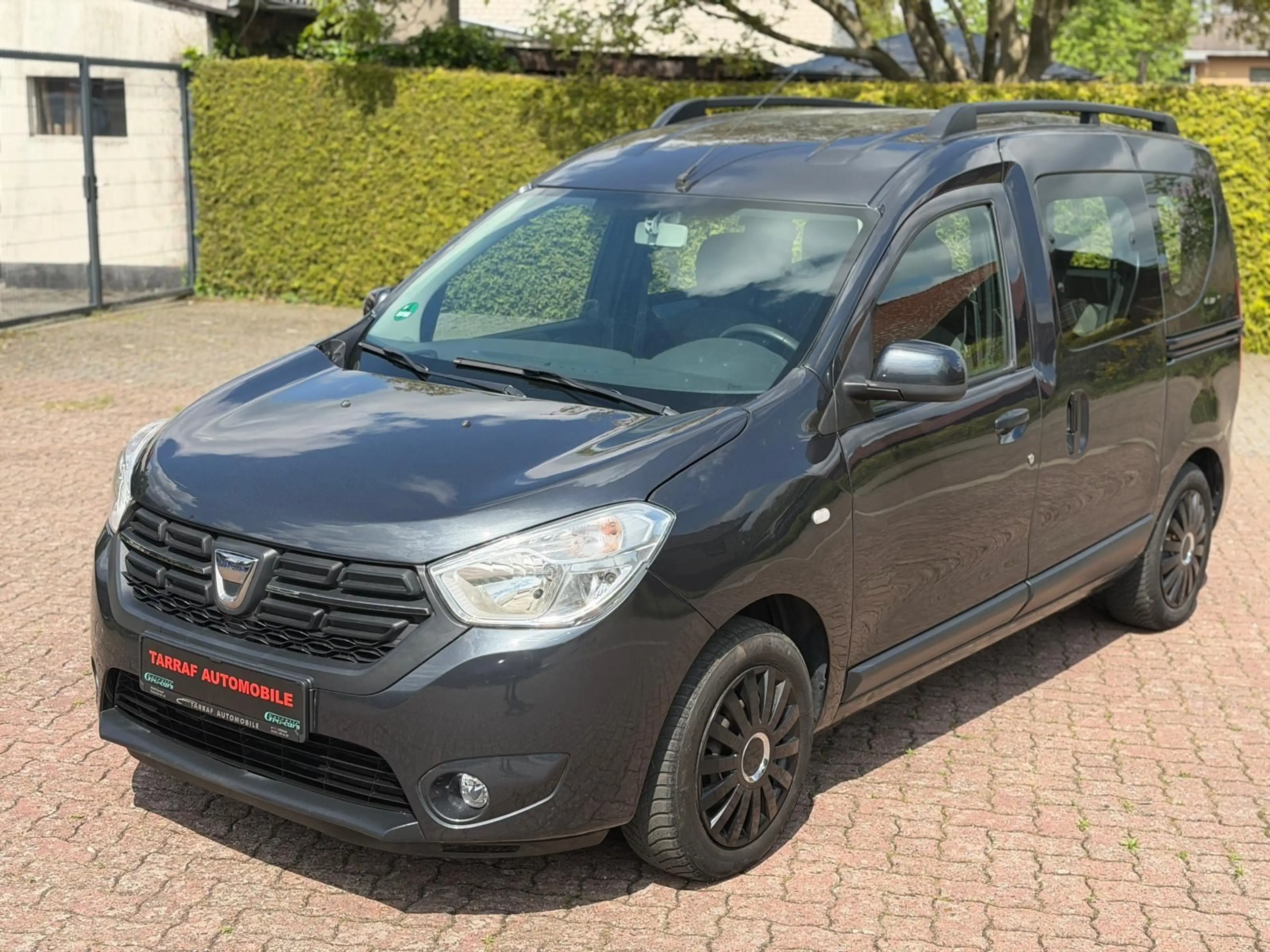 Dacia Dokker 1.6 Tüv Neu 2.Hand Start/Stopp Scheckheft — photo 2