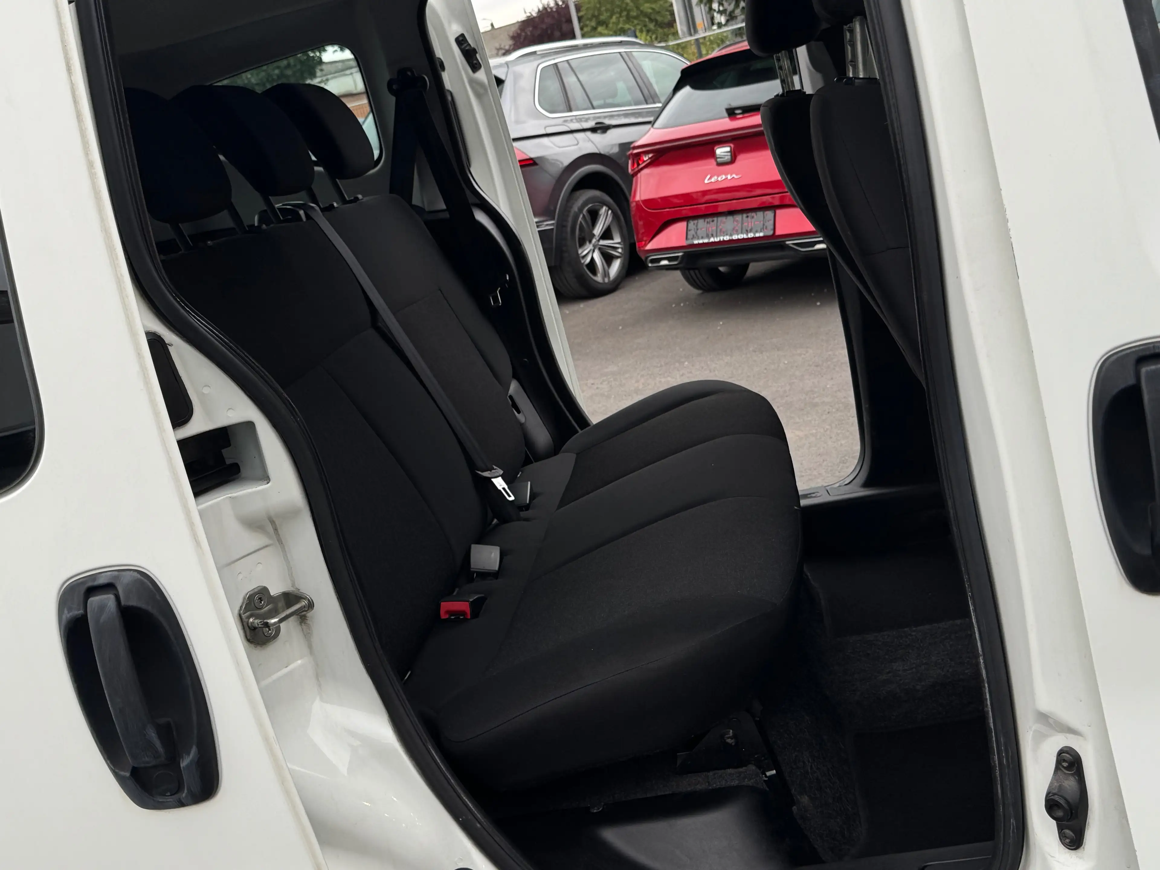 Fiat Qubo 1.4i / 5PLACES / CLIMA / EURO6B / 64.185 KM / FACELIFT — photo 9