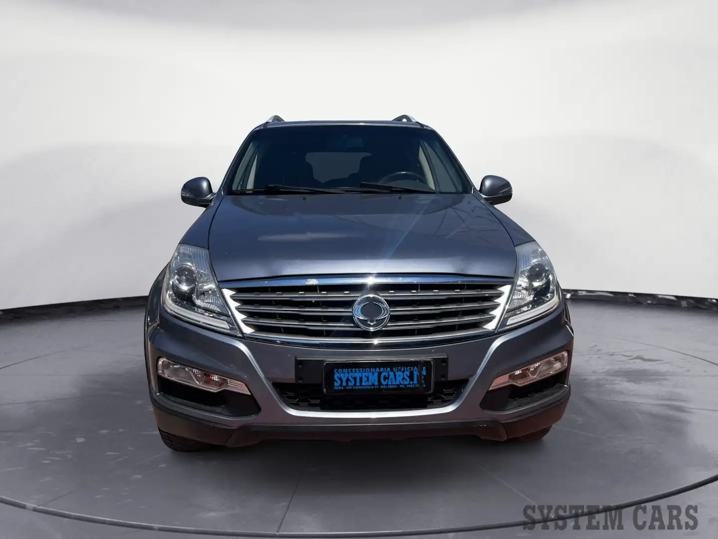 SsangYong Rexton 2.0 Xdi 4WD 155CV EURO 5B - 7 POSTI Silber - 2