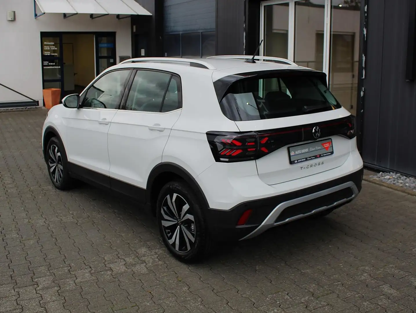 Volkswagen T-Cross Style 1.0 TSI 85kW/115PS, DSG, 5J/100000 Weiß - 2