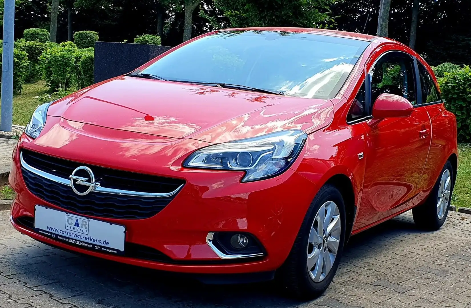 Opel Corsa E Innovation Bi Xenon Bluetooth 1. Hand Rouge - 1