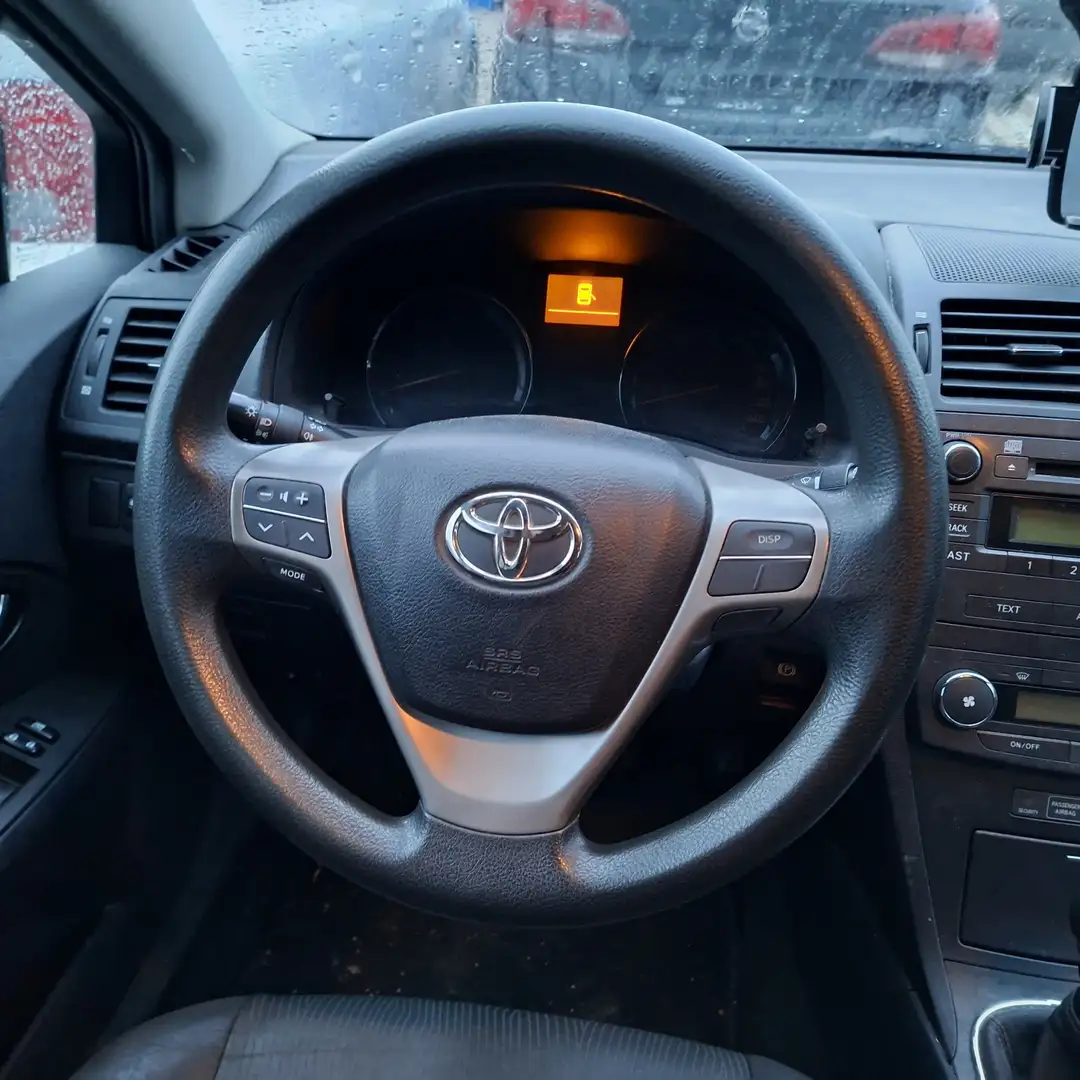 Toyota Avensis MC 130 VVT-i Linéa SOL Noir - 2