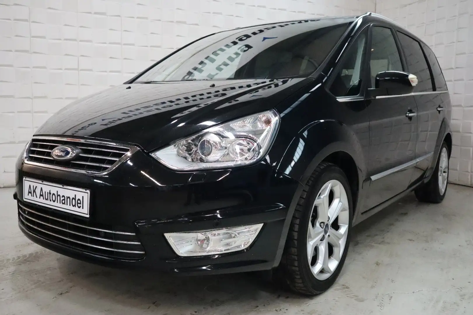Ford Galaxy Titanium,7-Sitzer,Alcantara,Kamera,Xenon Schwarz - 1