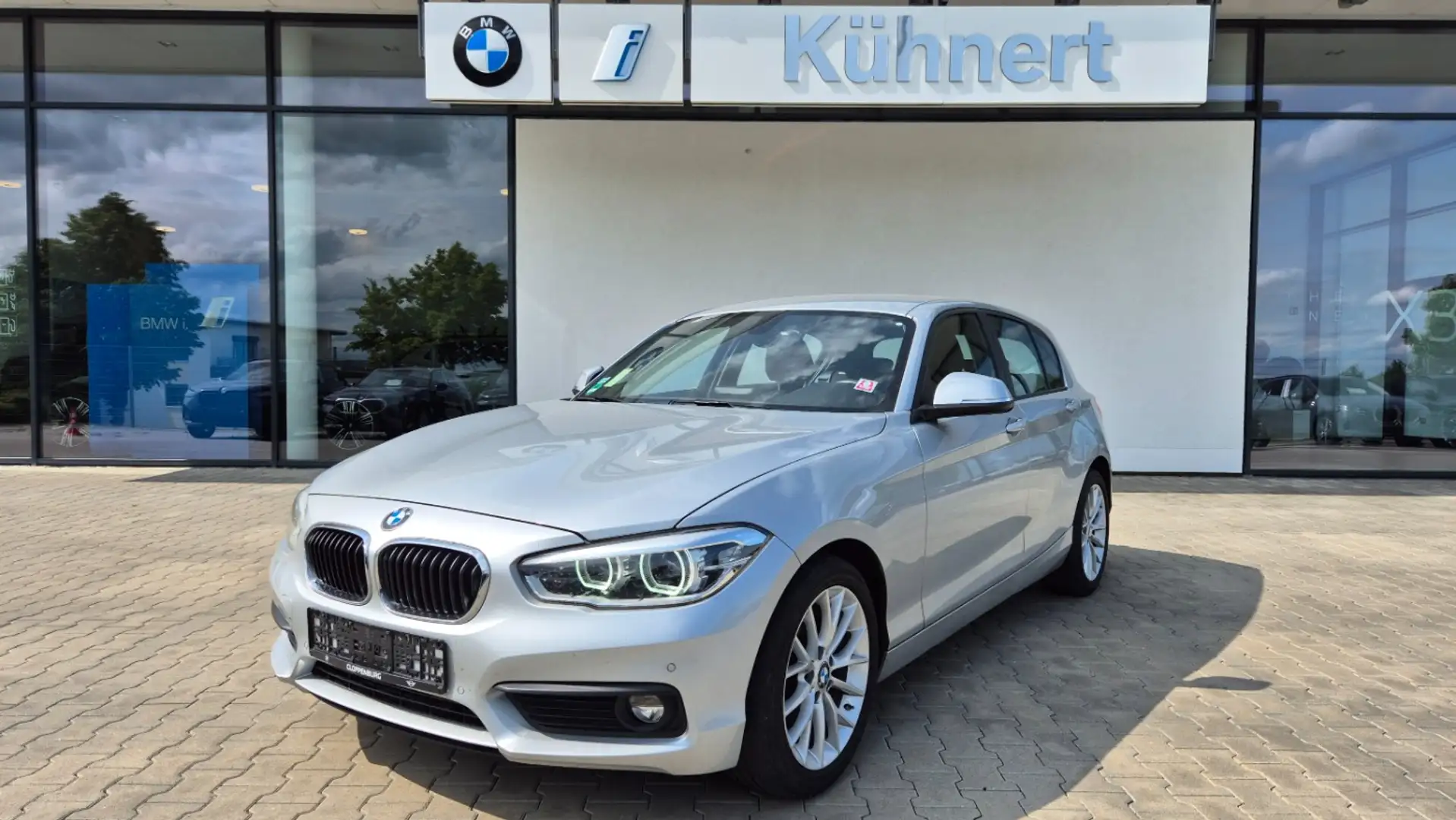 BMW 118 i 5-Türer +nur an Händler/Export+Mwst awb. Zilver - 1