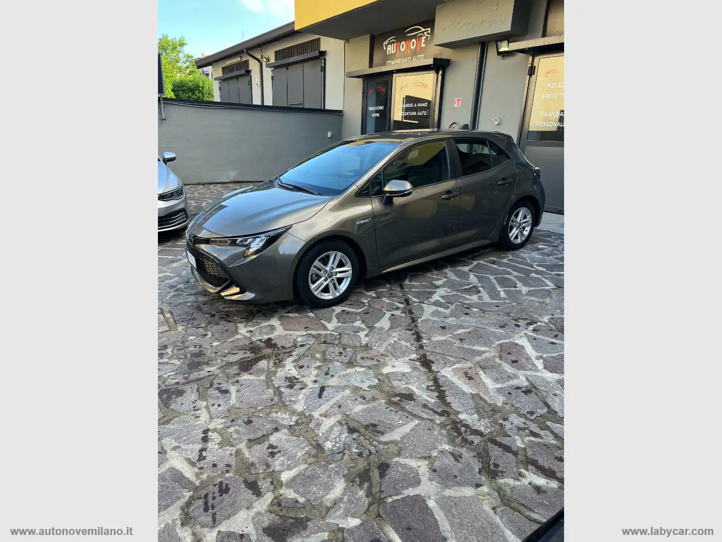Toyota Corolla 1.8 Hybrid Business WWW.AUTONOVEMILANO.IT Bronze - 2