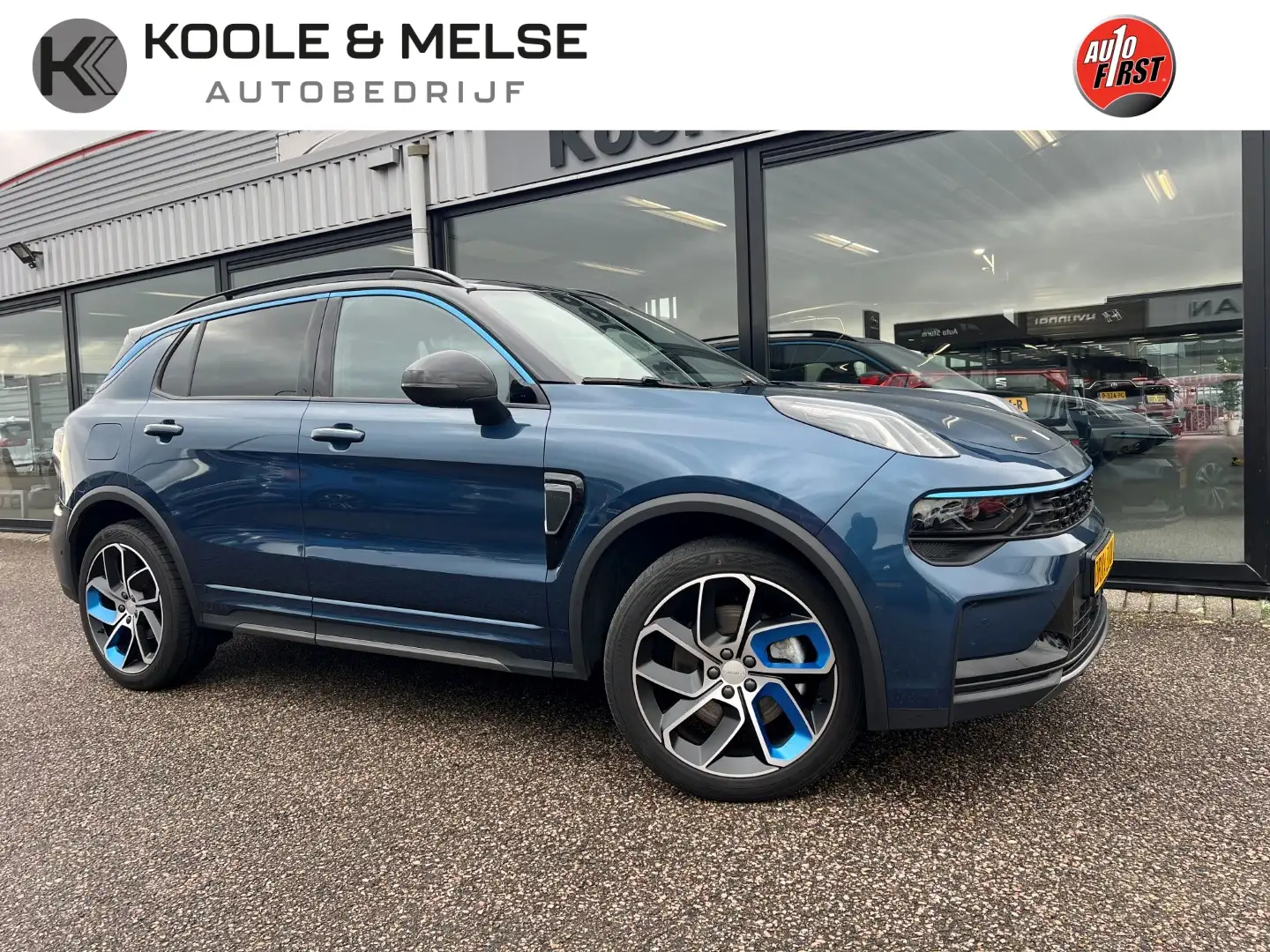 Lynk & Co 01 1.5 261pk PHEV 7DCTH PLUG IN HYBRID , PANO DAK , 3 Blauw - 1