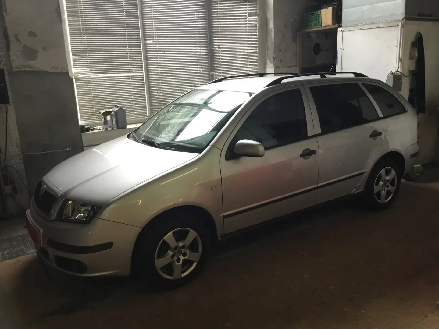 Skoda Fabia Fabia 1.4 16V Combi Elegance Silber - 1