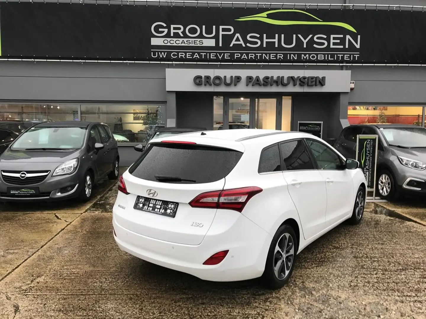 Hyundai i30 1.4cc 100pk Wit - 2