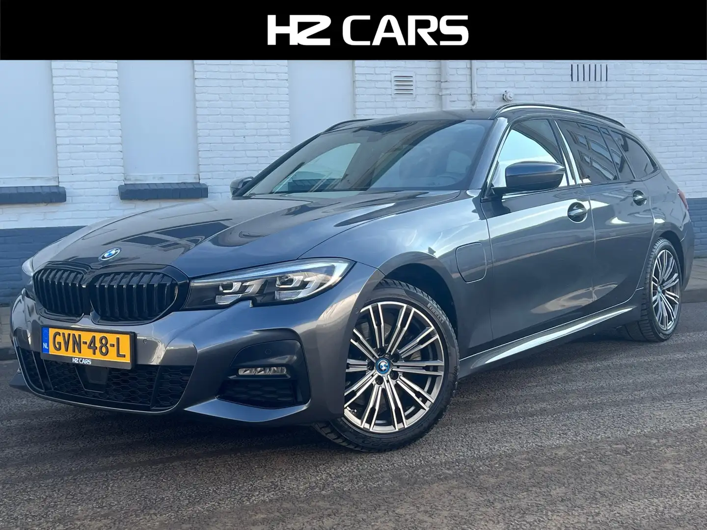BMW 320 3-serie Touring 320e Business Edition Plus|M Sport Grey - 1
