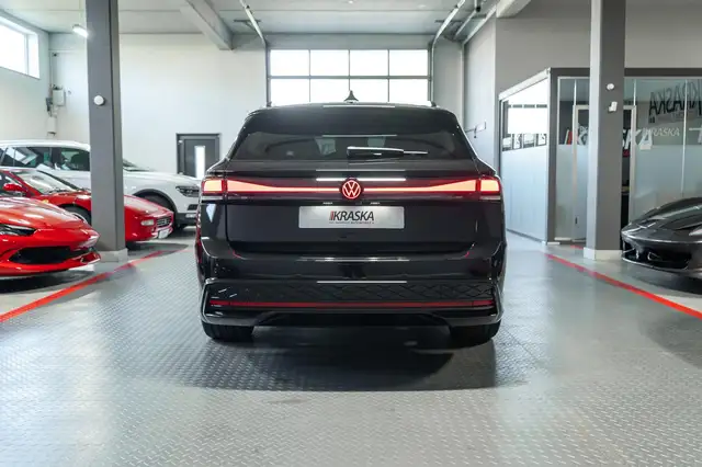 Volkswagen Id.7 view 7