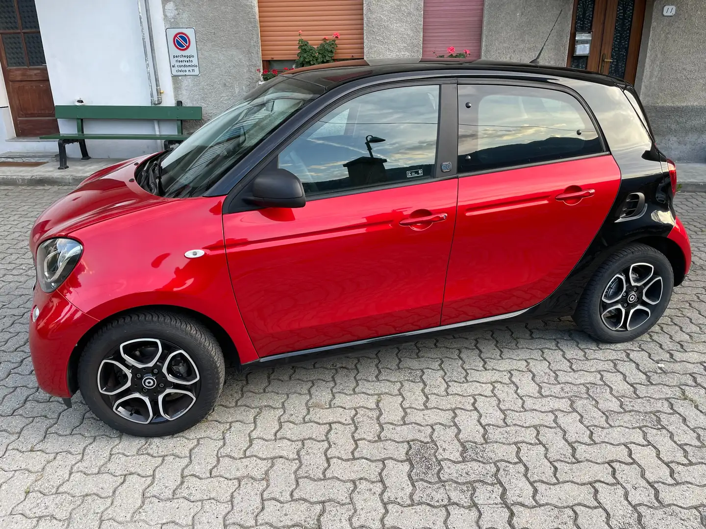 smart forFour Forfour II eq Youngster my19 Rosso - 2