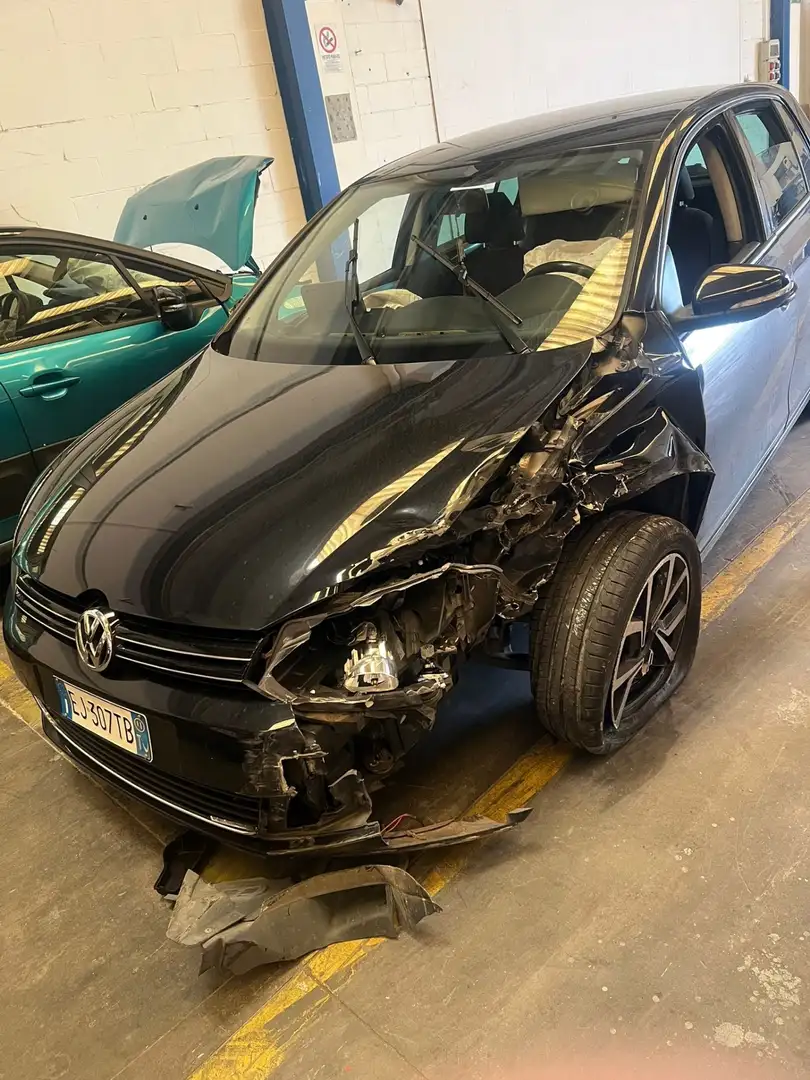 Volkswagen Golf 1.6 BiFuel Comfortline - 1