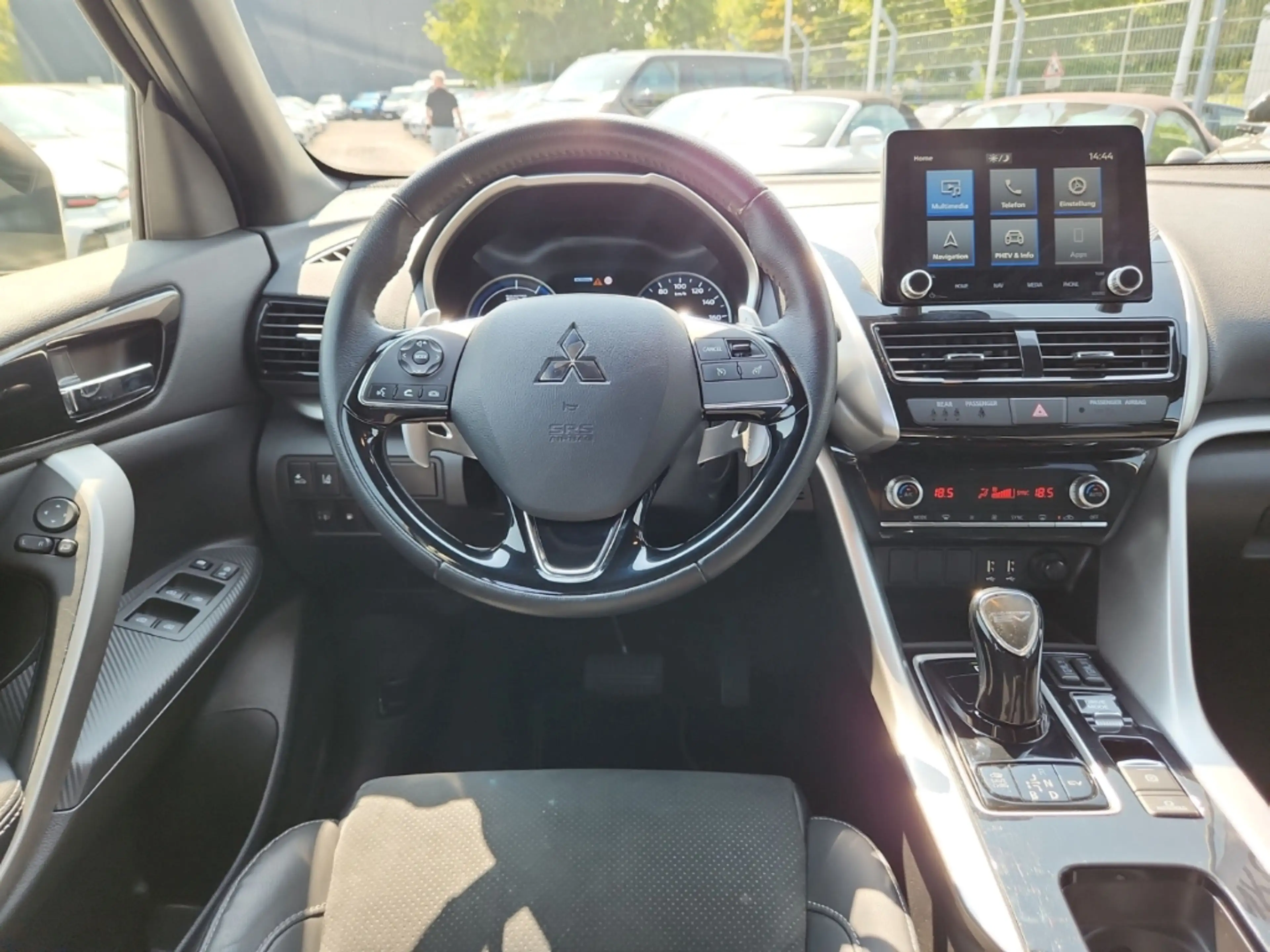 Mitsubishi Eclipse Cross Plug-In Hybrid Plus LED Navi Kamera — photo 10