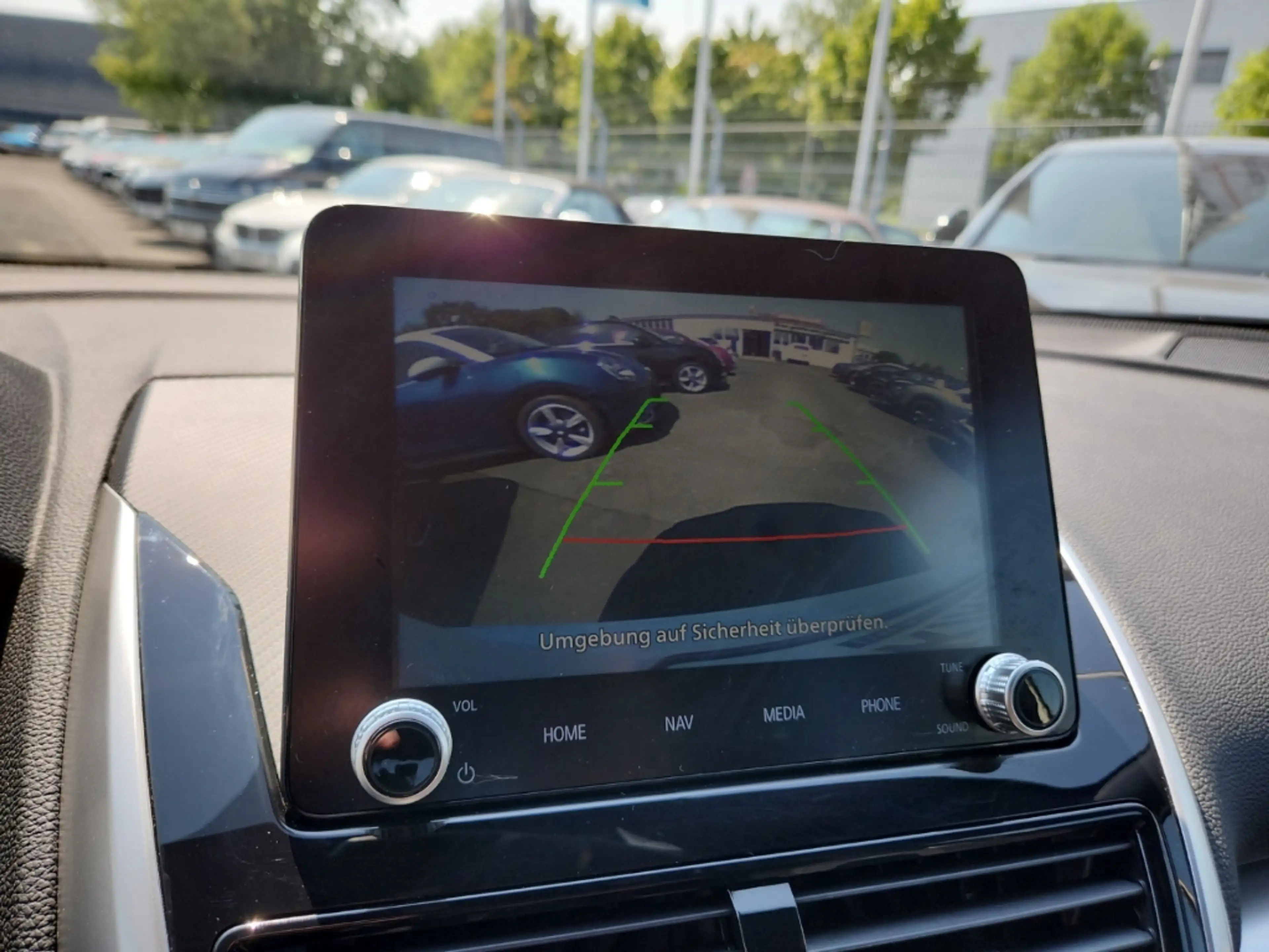 Mitsubishi Eclipse Cross Plug-In Hybrid Plus LED Navi Kamera — photo 15
