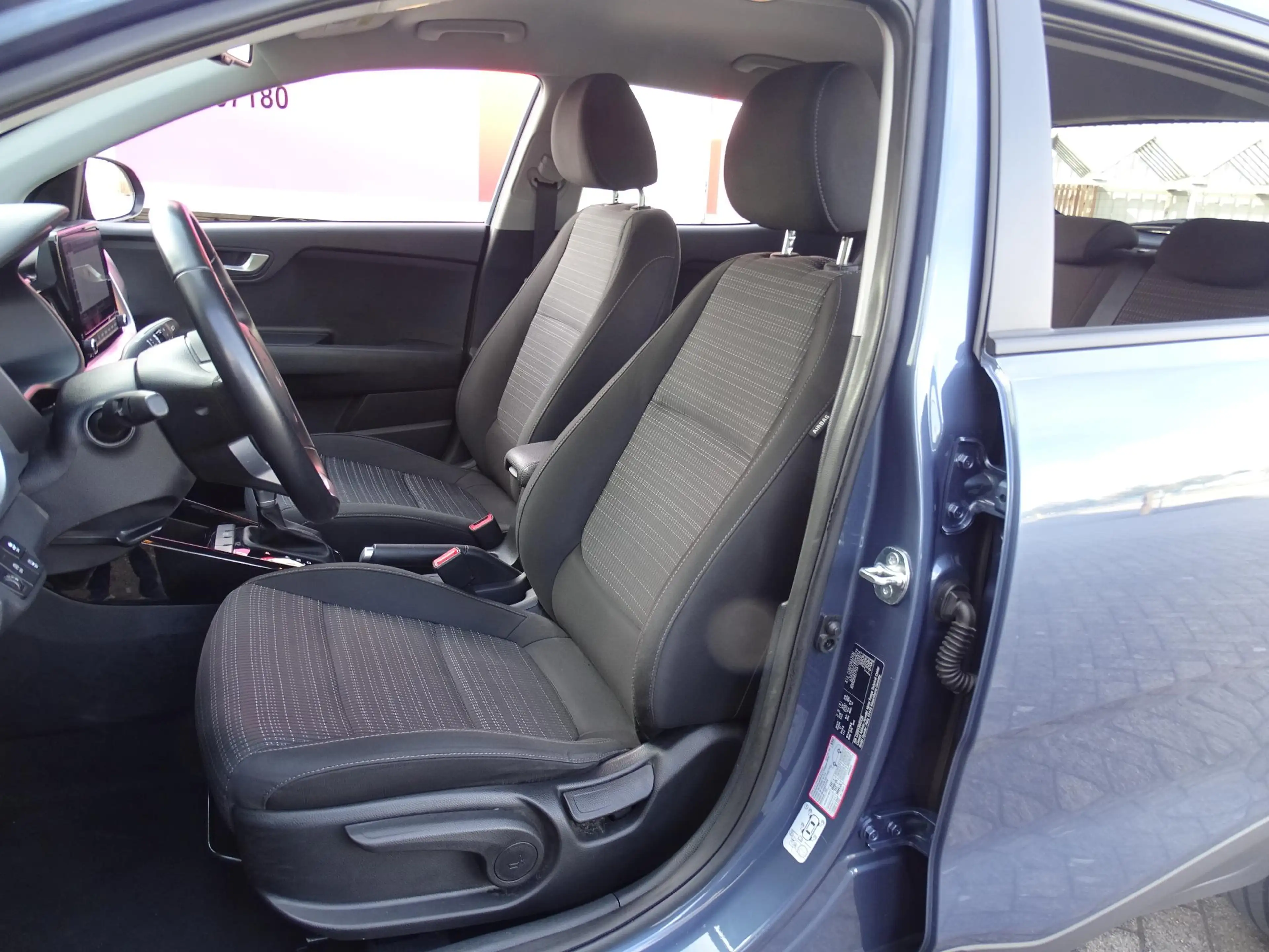 Kia Stonic 1.0 T 100 Style Edition DCT — photo 12