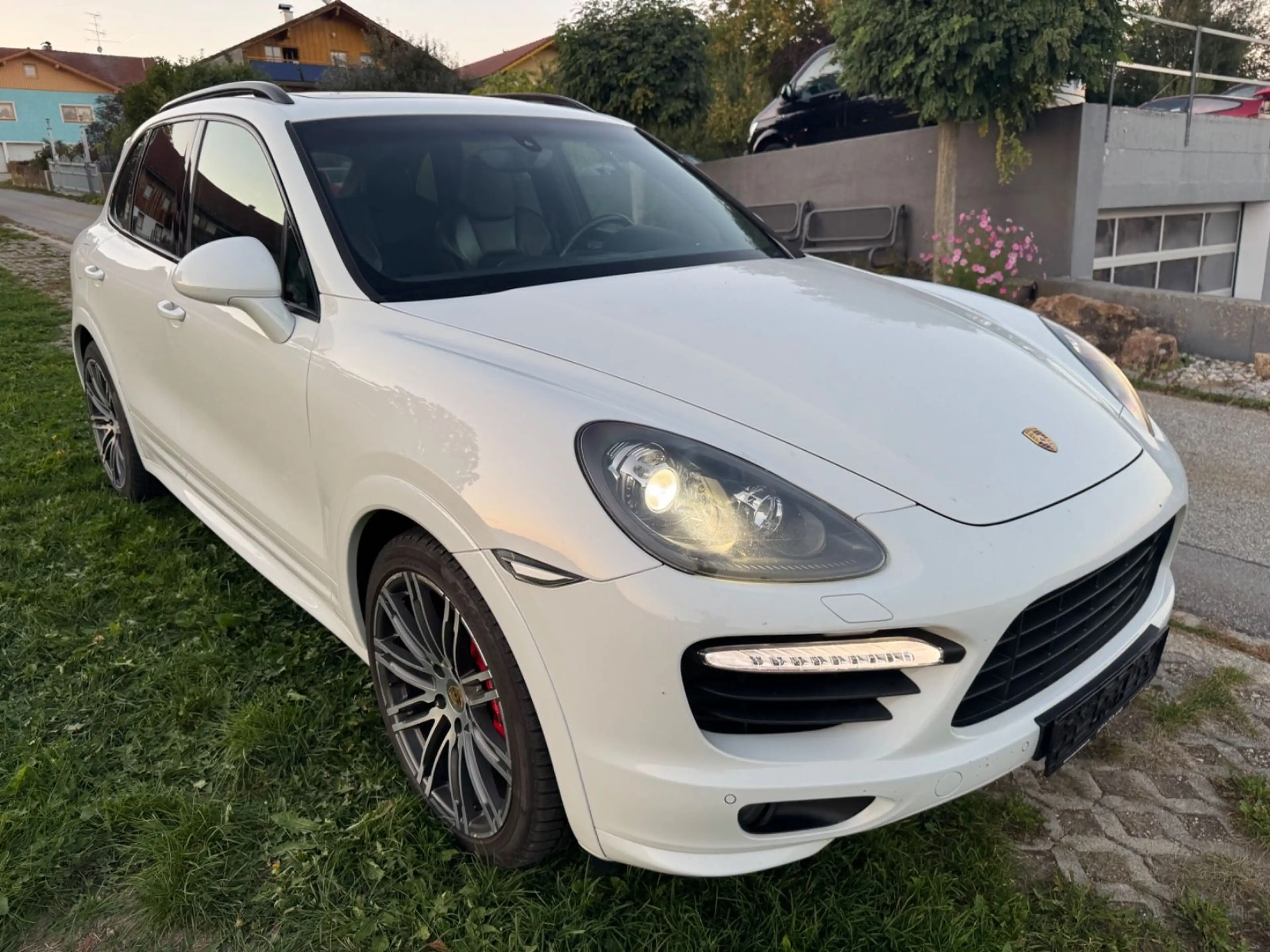 Porsche Cayenne *GTS*21ZOLL*PCM*SEHR GEPFLEGT* — photo 3
