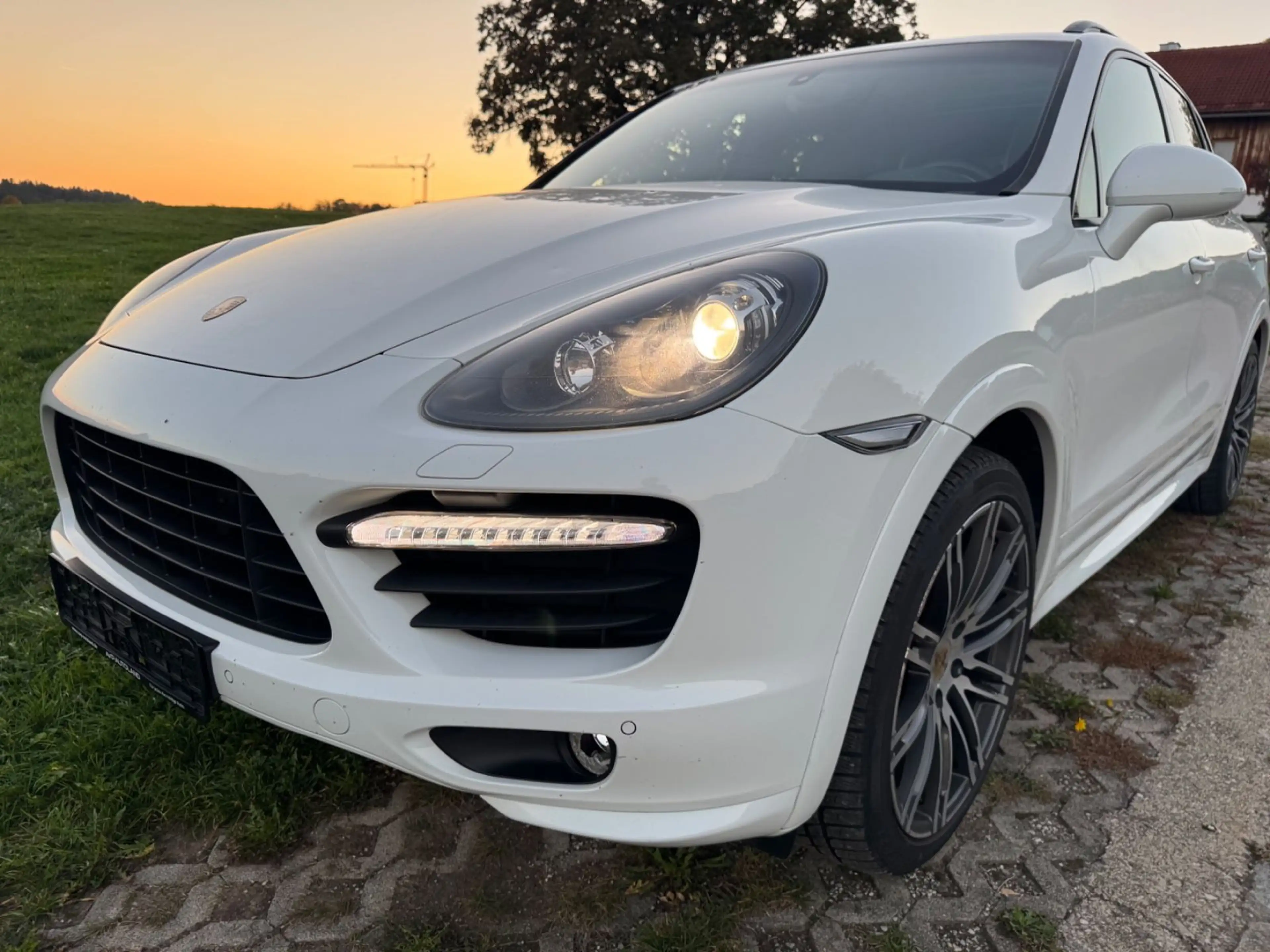 Porsche Cayenne *GTS*21ZOLL*PCM*SEHR GEPFLEGT* — photo 2