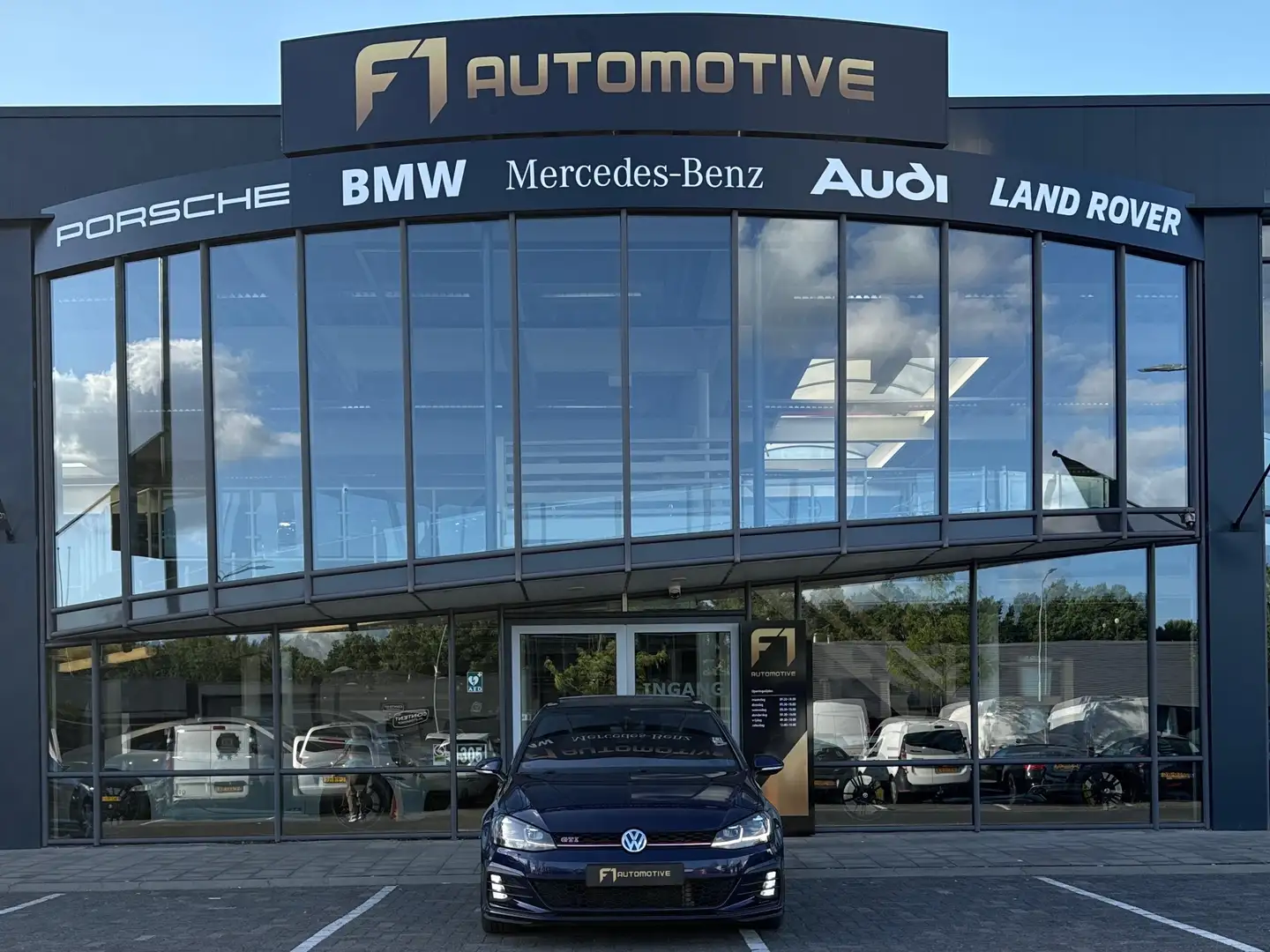 Volkswagen Golf GTI 2.0 TSI Performance Pano|Key|Dyna|Memory Blauw - 2