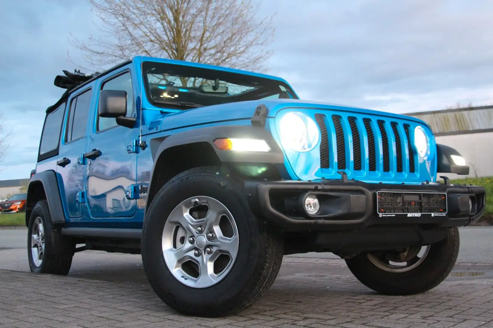 Jeep Wrangler *Sondermodell* Unlimited Sport Freedom Kék - 1