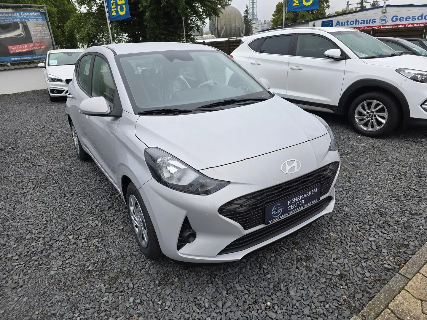 Hyundai i10 1.0 Automatik Navi Klima Kamera Tempomat 46 kW ... Grigio - 1