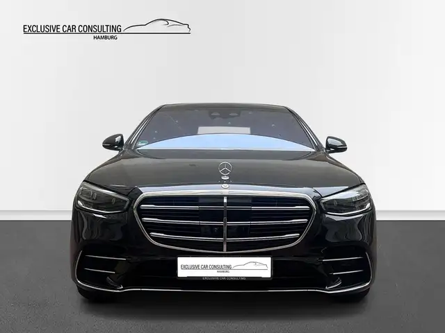 Mercedes-Benz S 500 view 2