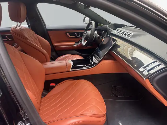 Mercedes-Benz S 500 view 9