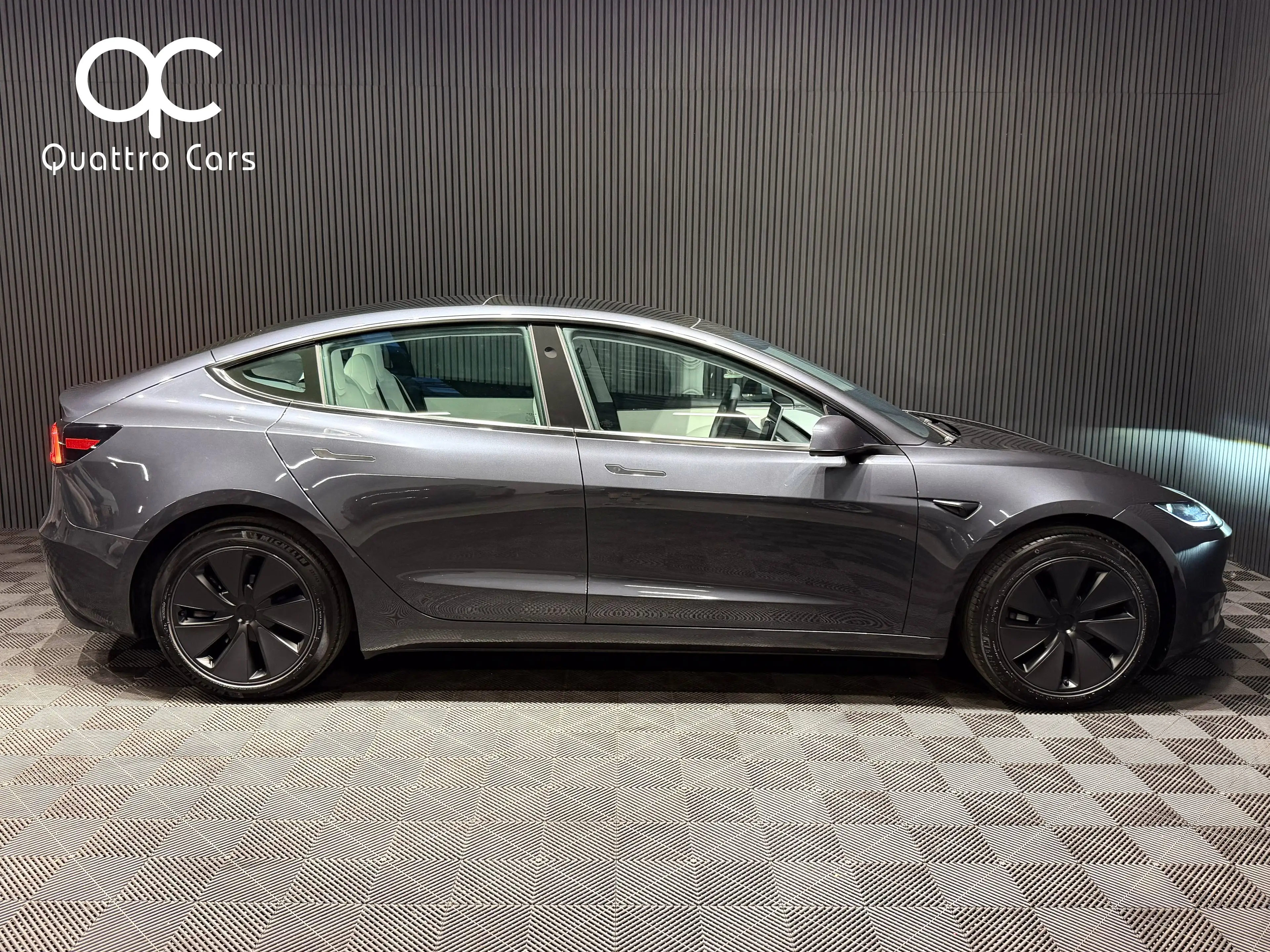 Tesla Model 3 Premium propulsion / Cuir blanc / 1ere Main / Tvac — photo 5