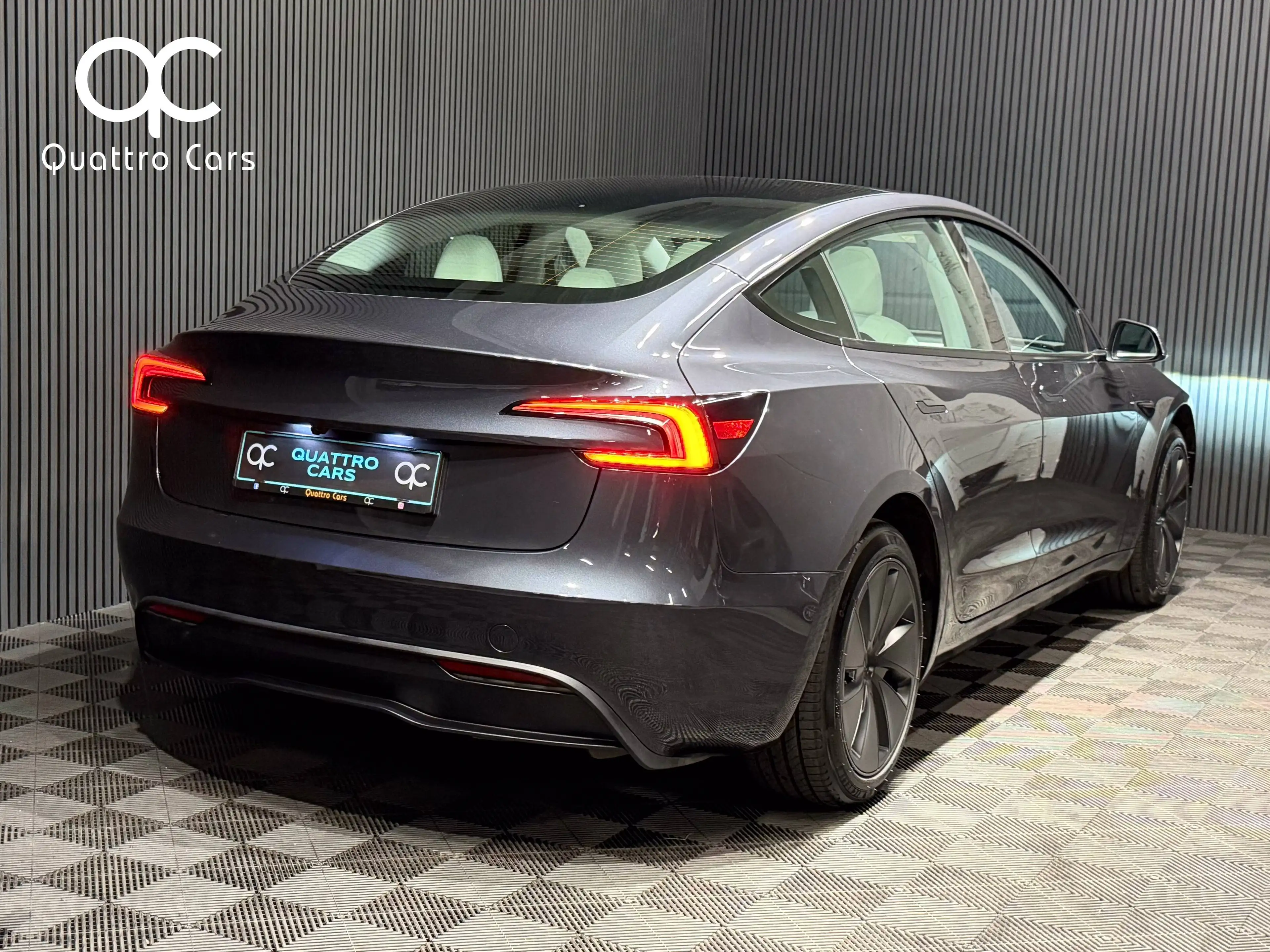 Tesla Model 3 Premium propulsion / Cuir blanc / 1ere Main / Tvac — photo 8
