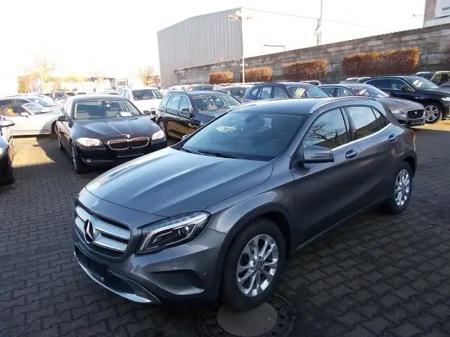 Mercedes-Benz GLA 200 BiXenon, Park Ass, zus. Alu WR