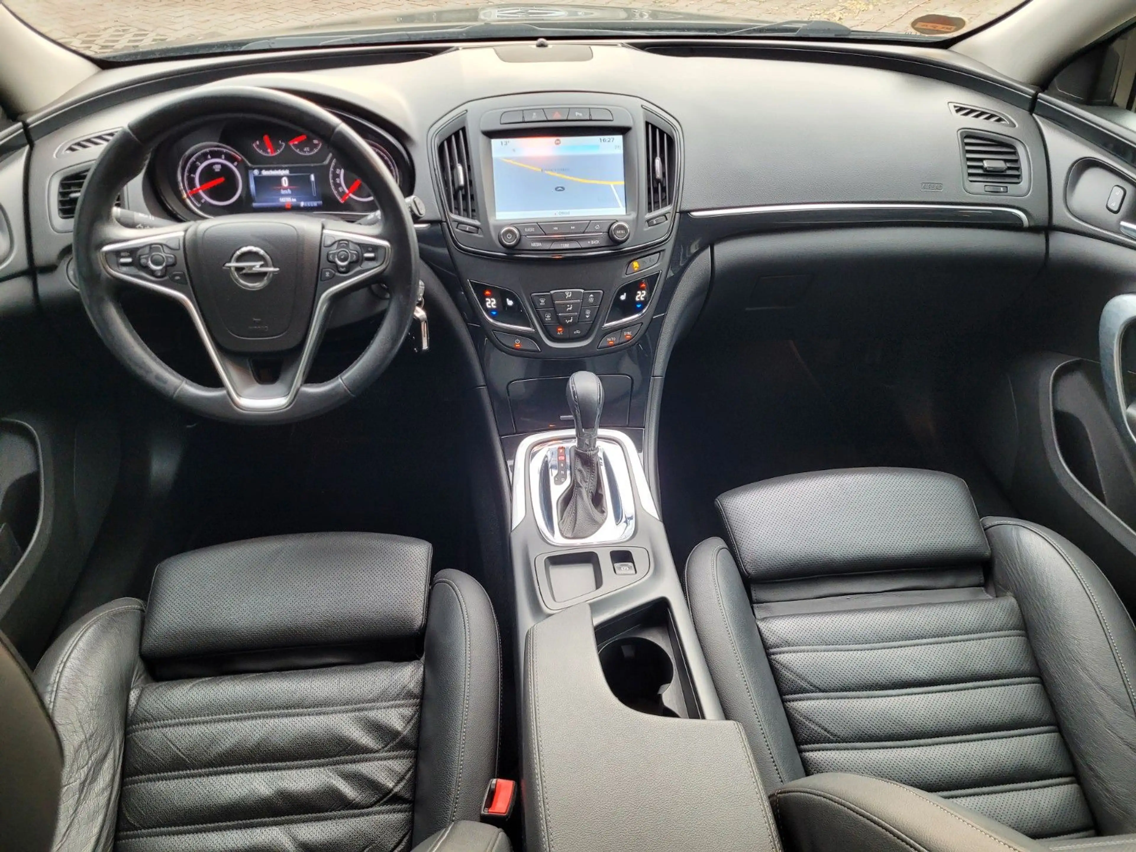 Opel Insignia Sports Tourer Innovation/LEDER/XENON/ — photo 14