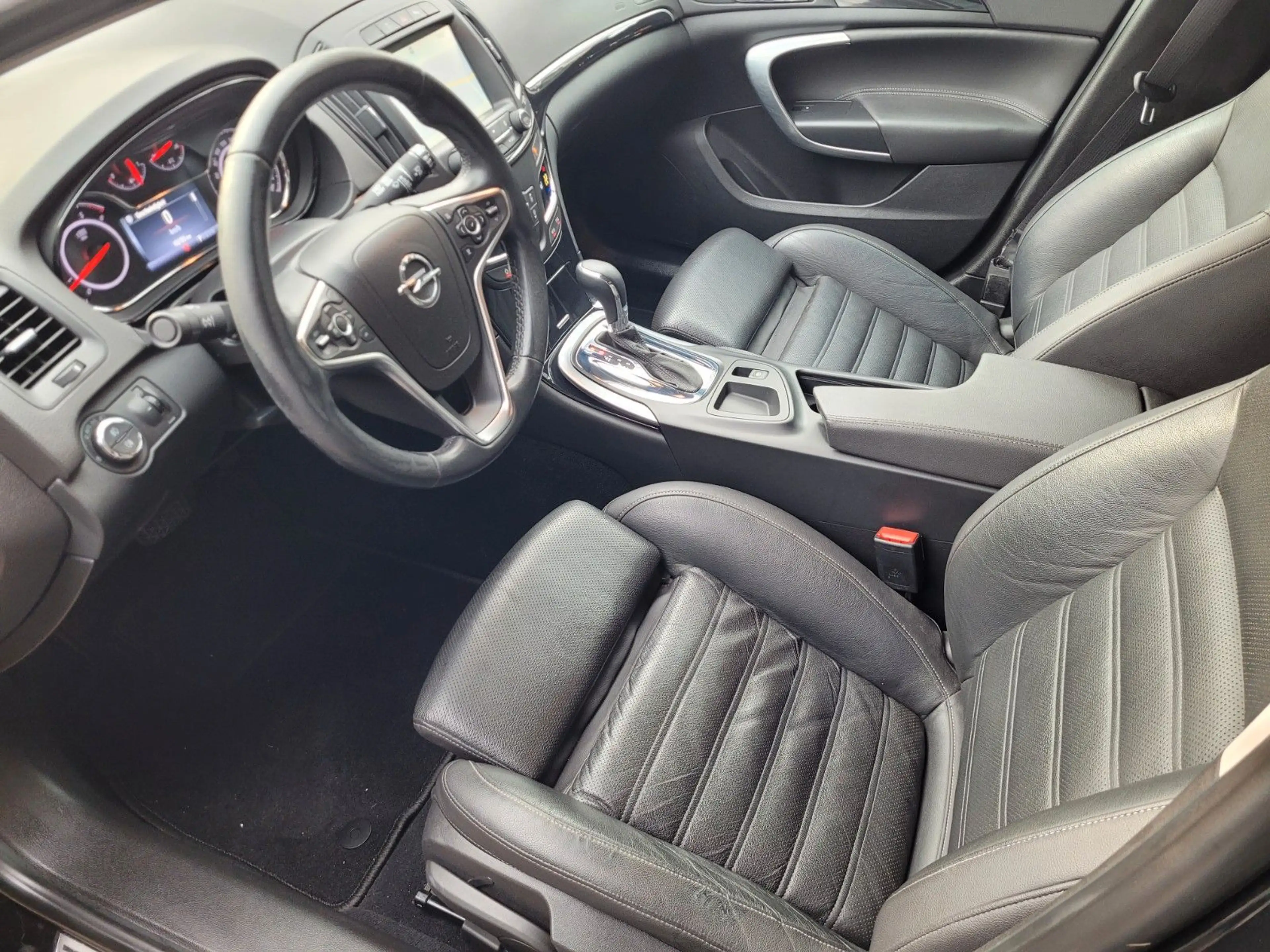 Opel Insignia Sports Tourer Innovation/LEDER/XENON/ — photo 15