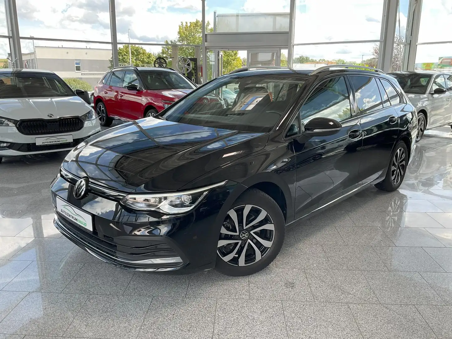Volkswagen Golf VIII Variant 1.5TSI Active ACC+ AHK Sportfahrwerk Schwarz - 1