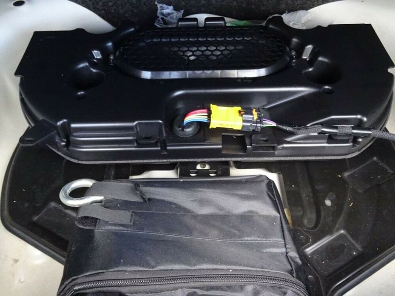 Citroen C4 PureTech 130 Shine EAT8, Leder, Panorama, AHV! — photo 8