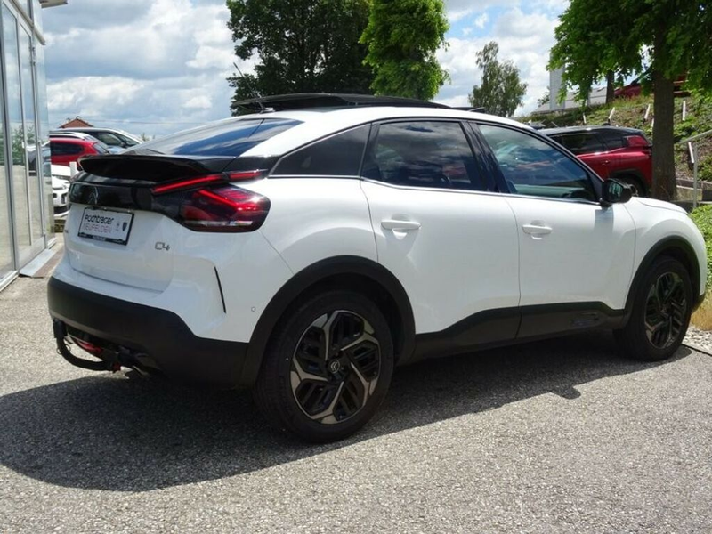 Citroen C4 PureTech 130 Shine EAT8, Leder, Panorama, AHV! — photo 3