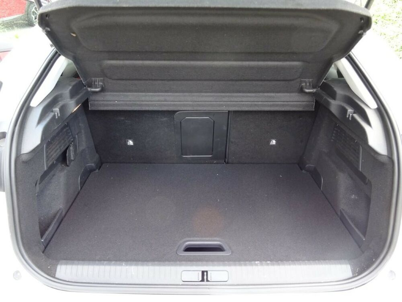 Citroen C4 PureTech 130 Shine EAT8, Leder, Panorama, AHV! — photo 7