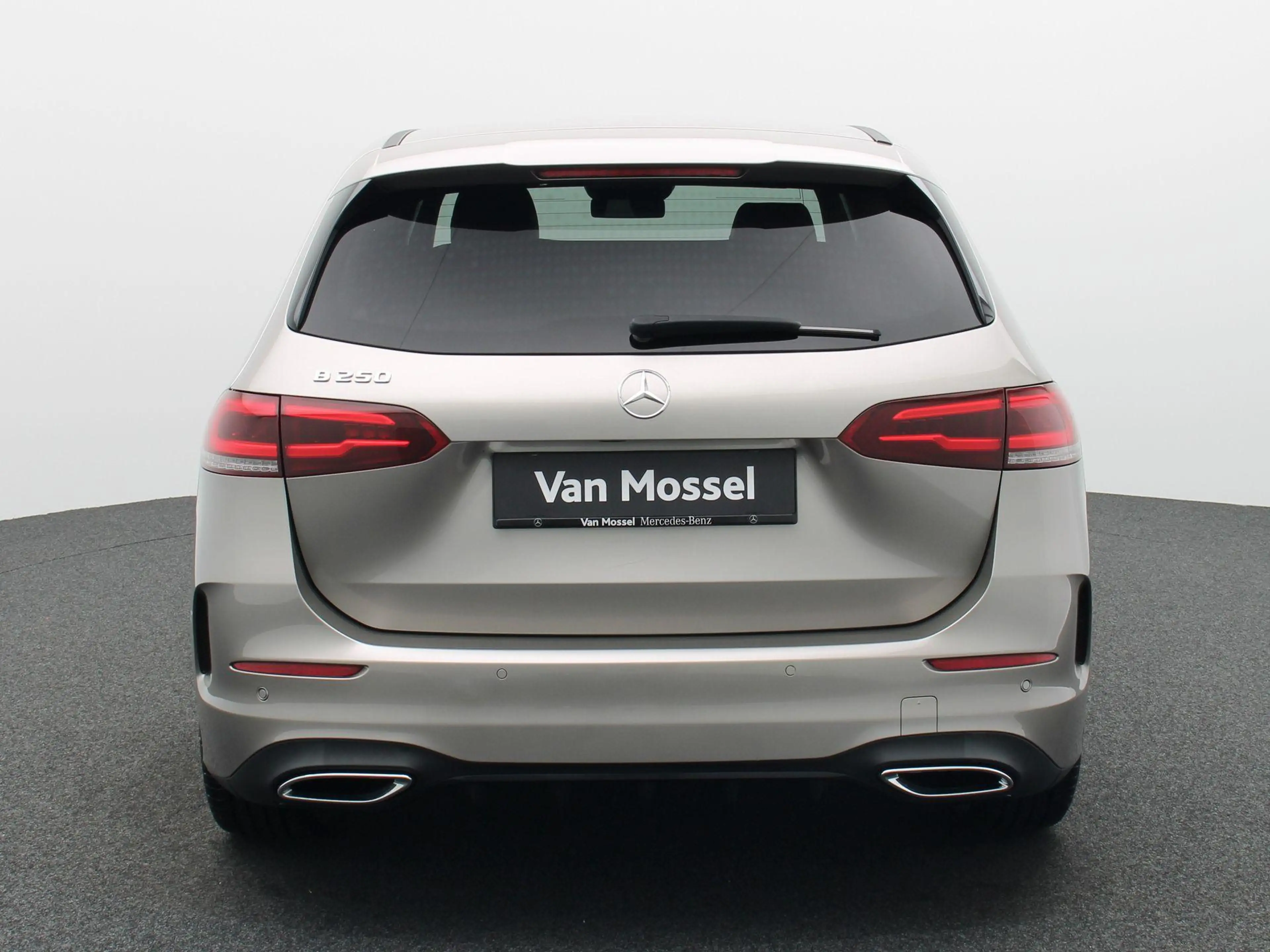 Mercedes-Benz B 250 AMG Line + 224 PK + CARPLAY + NIGHTPAKKET + 1Y USE — photo 5